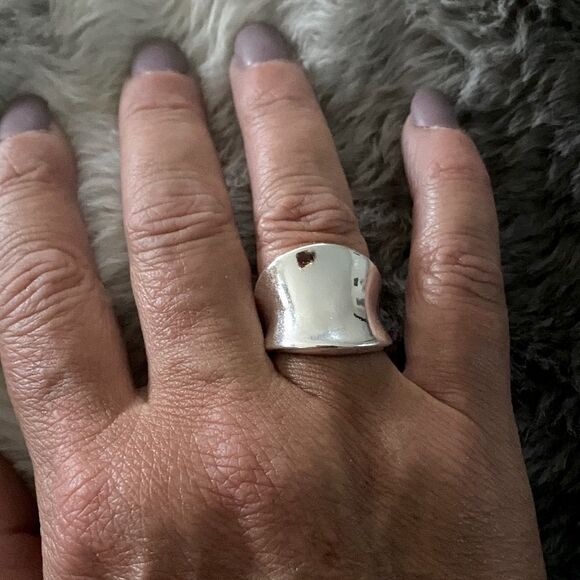 The Bandwidth Tibetan silver stamped band ring. - Picture 6 of 13